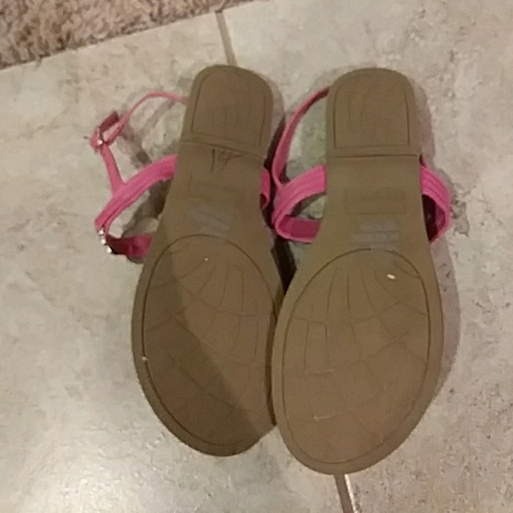 Sandals - Picture 3 of 3